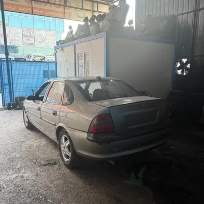 Opel Vectra B Çıkma Tavan Arka Dolu 1996-2000