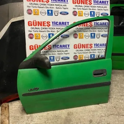 Opel Corsa B Çıkma Sol Ön Kapı 1995-2000