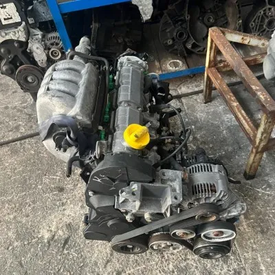 Renault Laguna 1 Çıkma 2.0 8V Motor