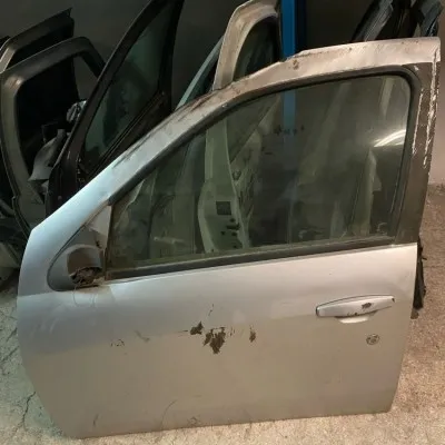 Renault Clio Taliant Çıkma Sol Ön Kapı