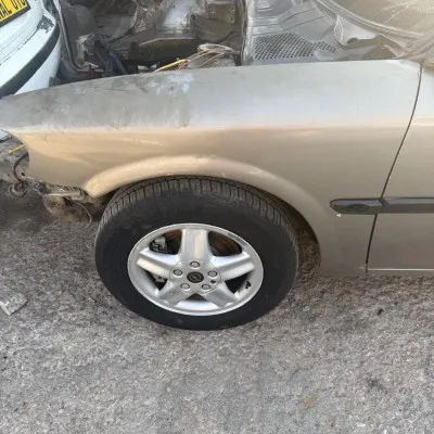 Opel Vectra B Çıkma Sol Ön Çamurluk