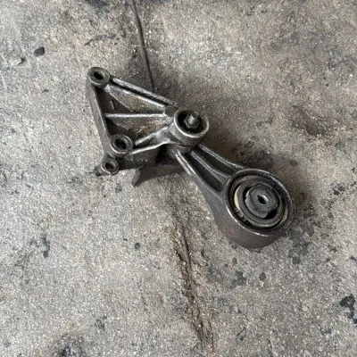 Renault Megane 1 Otomatik Şanzıman Kulağı Arka Taraf