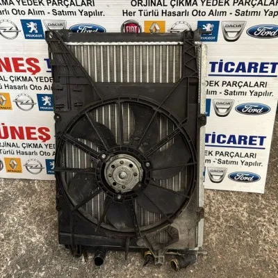 Renault Megane 1 Su Radyatörü Fan Takım